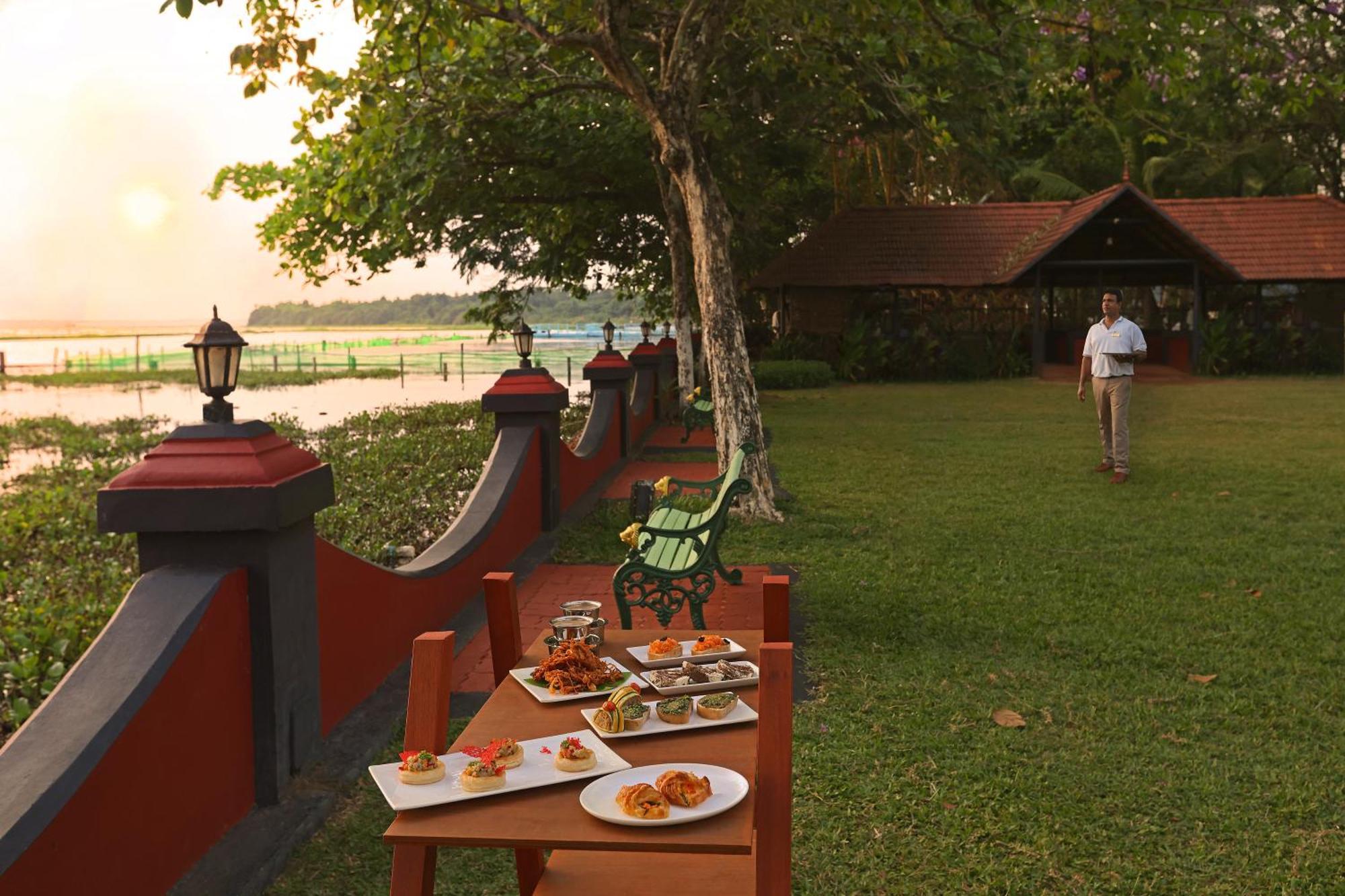 Taj Kumarakom Resort And Spa Kerala Εξωτερικό φωτογραφία